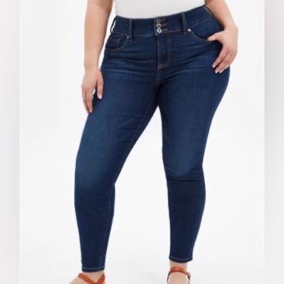 Torrid Jeggings FEEL THE FIT Super Soft Size 16 Dark Wash Stretchy Blue - Picture 1 of 11